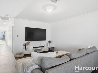 4 Paluma Grove, Yanchep WA 6035