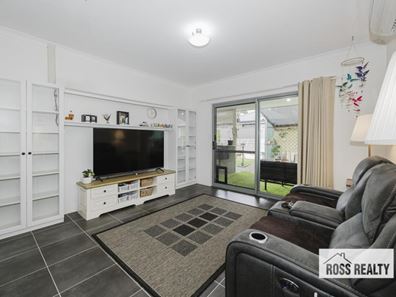 323 Woollcott Avenue, Brabham WA 6055