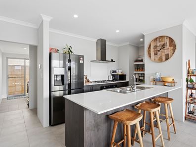 5 Mayflower Avenue, Alkimos WA 6038