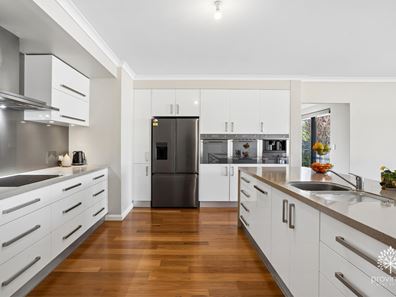 35 Recreation Road, Kalamunda WA 6076