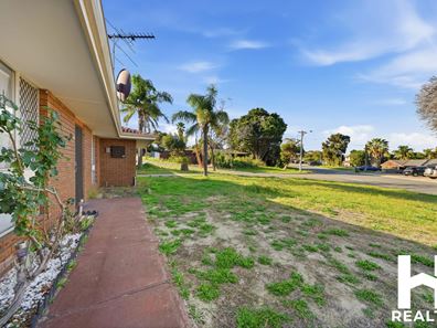 1 Sparkes Court, Girrawheen WA 6064