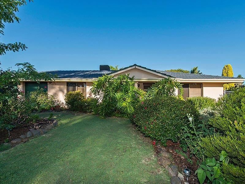 38 Collett Way, Leeming