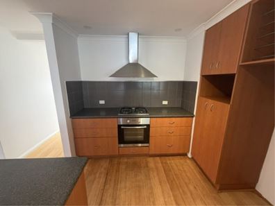 104 Castlecrag Drive, Kallaroo WA 6025