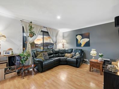 13 Mariana Close, Maddington WA 6109