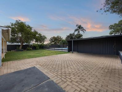73 Crystaluna Drive, Golden Bay WA 6174