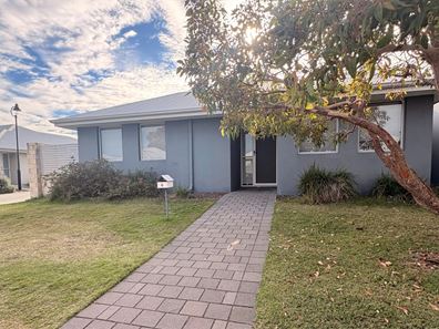 6 Moonlight Court, Huntingdale WA 6110