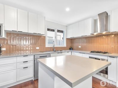 55 Rinaldo Crescent, Coolbellup WA 6163