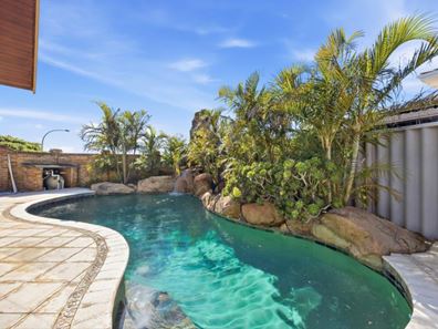 9 Cape Court, Sorrento WA 6020