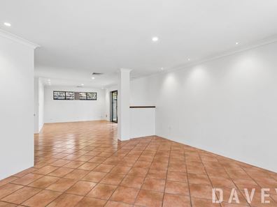 142A Huntriss Road, Doubleview WA 6018