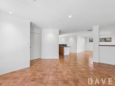 142A Huntriss Road, Doubleview WA 6018