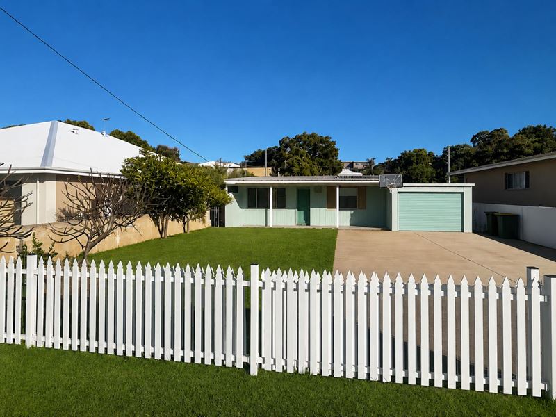 76 Mary Street, Halls Head WA 6210