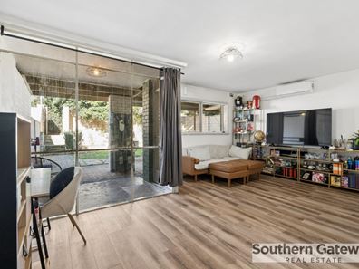 9/30 Kenton Way, Calista WA 6167