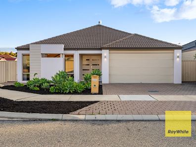 15 Laggan Road, Canning Vale WA 6155