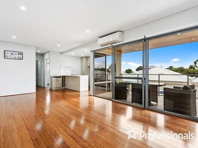 9/129 Tyler Street, Tuart Hill WA 6060