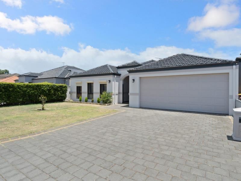 39 Elyard Crescent, Stirling WA 6021
