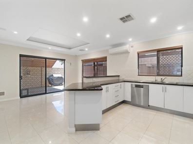 39 Elyard Crescent, Stirling WA 6021