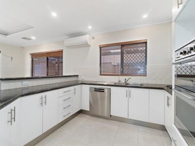 39 Elyard Crescent, Stirling WA 6021