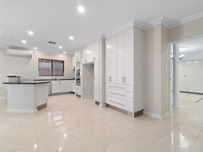 39 Elyard Crescent, Stirling WA 6021