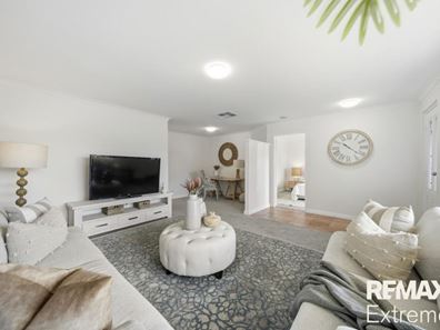 16 Houghton Drive, Carramar WA 6031