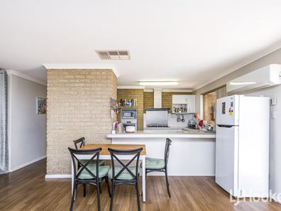 16 Empire Way, Thornlie WA 6108