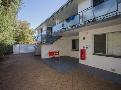 8/144 Central Avenue, Inglewood WA 6052