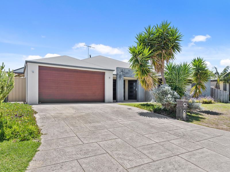 21 Senecio Way, Halls Head WA 6210