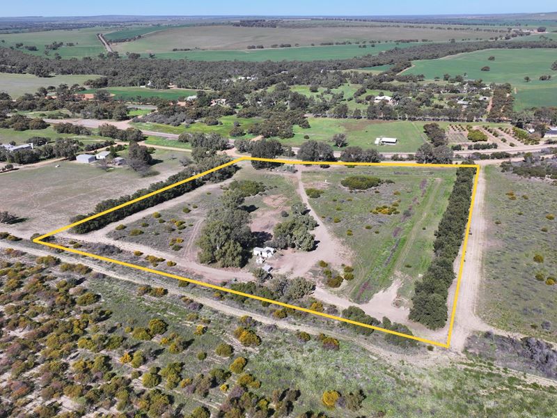 84 Parkfield Drive, Irwin