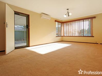 20B Leach Avenue, Riverton WA 6148