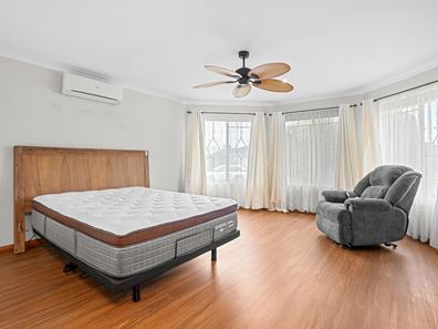 29 Silkhurst Crescent, Warnbro WA 6169