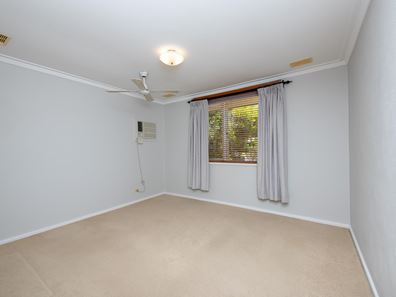 22 Macedon Place, Craigie WA 6025