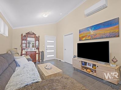Unit 6/18 Queen Street, Little Grove WA 6330