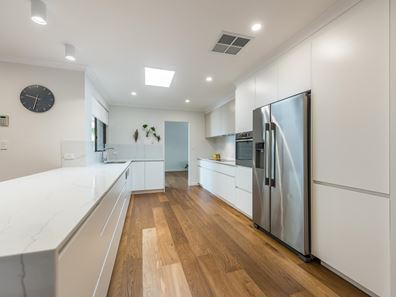 9 Highbridge Way, Karrinyup WA 6018