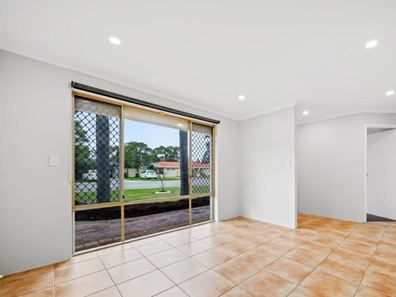 9 Meadowview Drive , Ballajura WA 6066