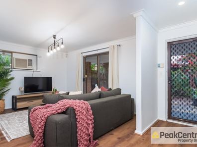17 Frys Lane, Armadale WA 6112