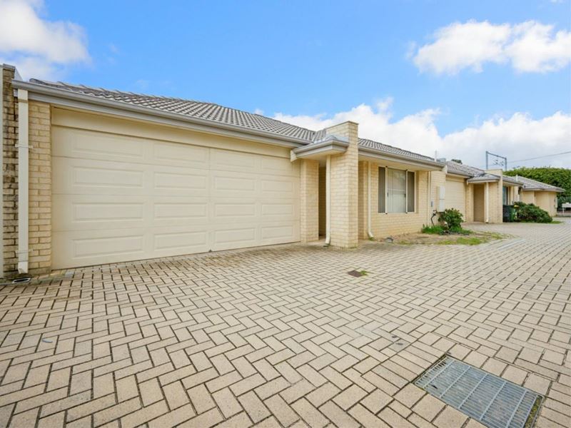 367C Railway Avenue, Armadale WA 6112