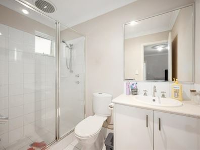 367C Railway Avenue, Armadale WA 6112
