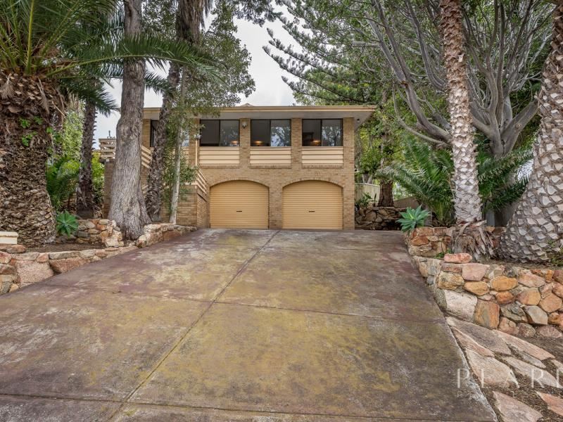 4 Cockle Place, Mullaloo WA 6027
