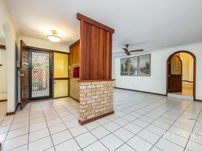 4 Cockle Place, Mullaloo WA 6027
