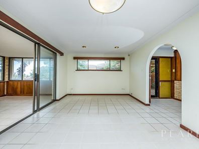 4 Cockle Place, Mullaloo WA 6027