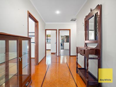15 Crusader Drive, Thornlie WA 6108