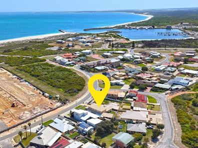 18 Casuarina Crescent, Jurien Bay WA 6516