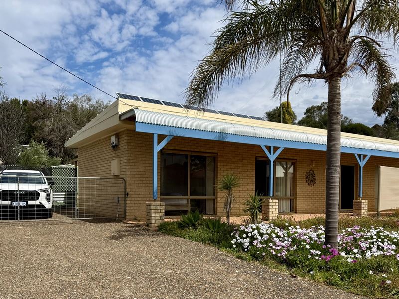 9 Yalgorup Court, Preston Beach