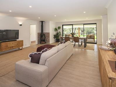 1158 Caves Road, Quindalup WA 6281
