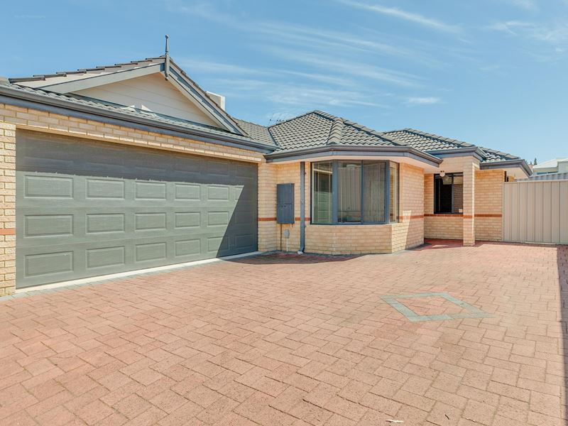 2/2 York Avenue, Bentley WA 6102