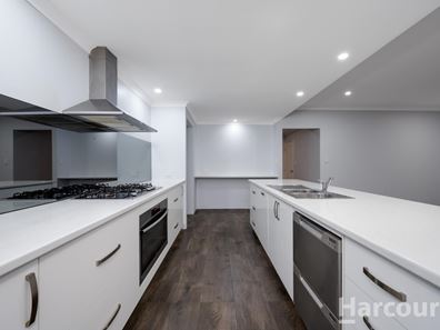34 Kennerton Avenue, Landsdale WA 6065