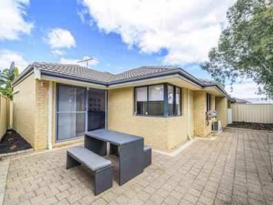 3/23 Lovett Drive, Forrestfield WA 6058