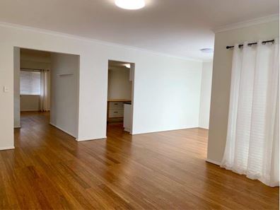 22 Pexton Drive, South Guildford WA 6055