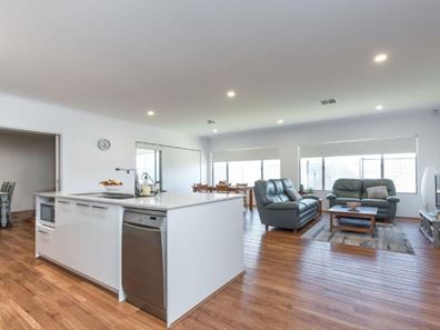 33 Revitalise Circuit, Craigie WA 6025