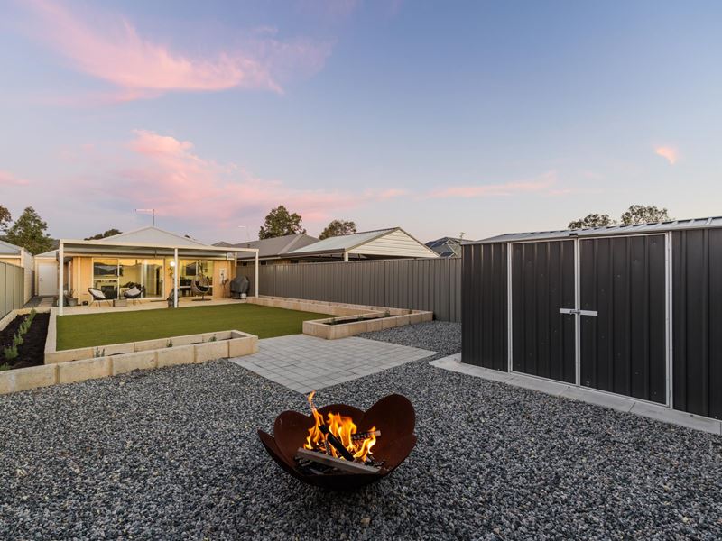 7b Marchant Way, Byford