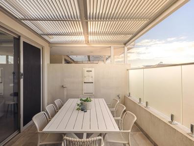 17/122 Kimberley Street, West Leederville WA 6007